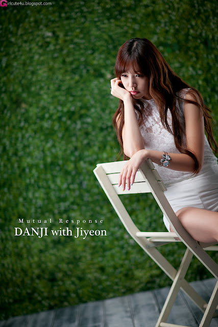 3 Beautiful White - Hong Ji Yeon-Very cute asian girl - girlcute4u.blogspot.com