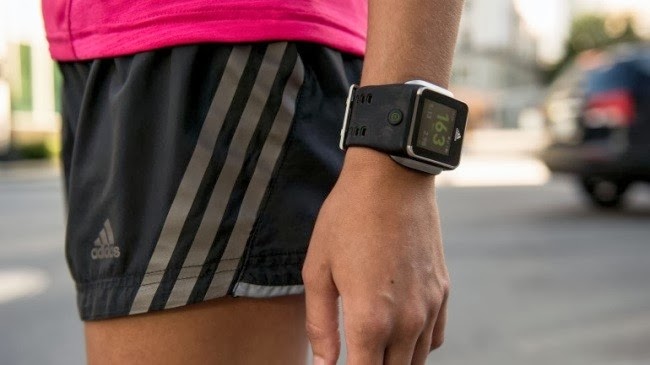 Adidas reloj inteligente