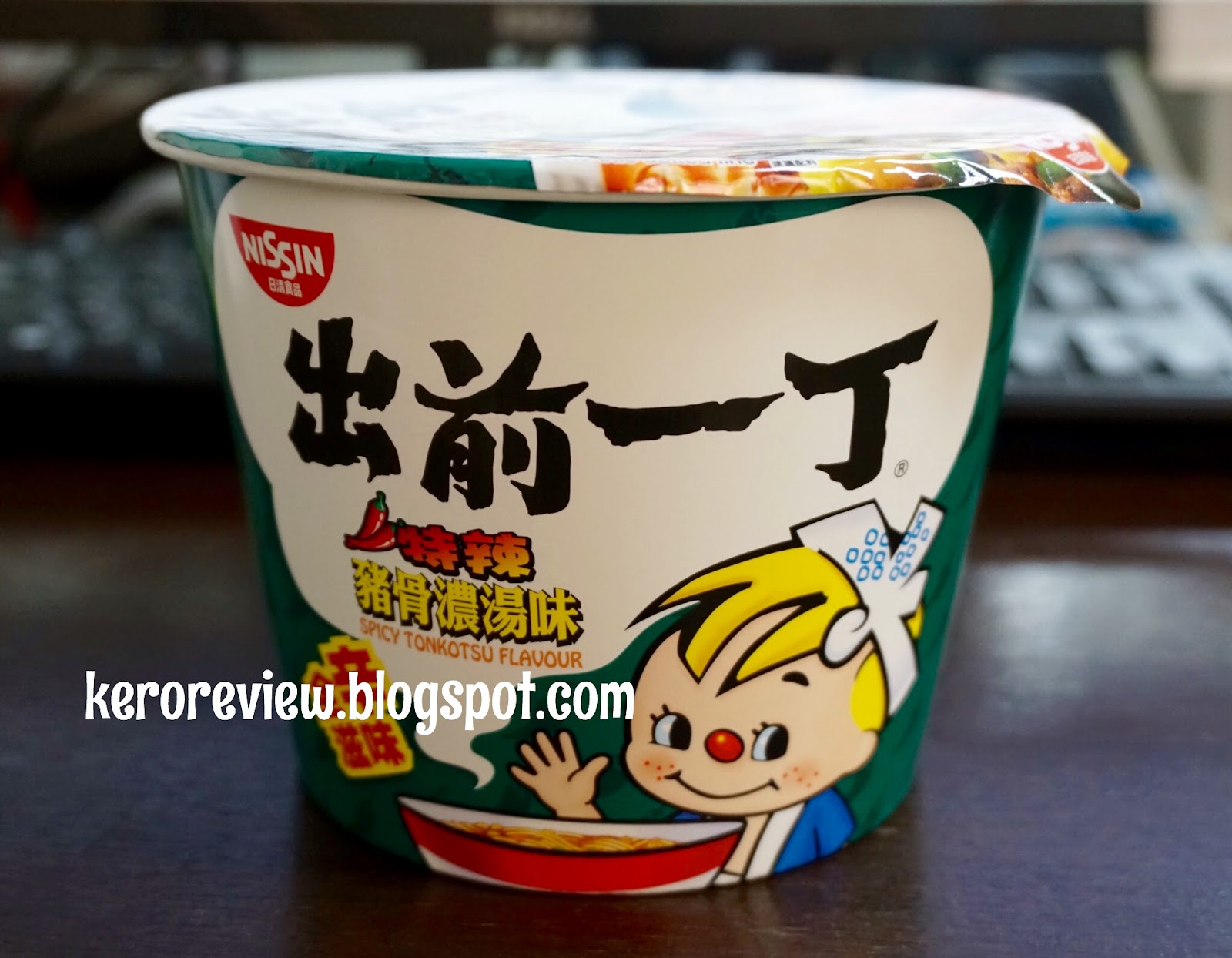 รีวิว นิสชิน บะหมี่ถ้วยกึ่งสำเร็จรูป รสซุปกระดูกหมูเผ็ด (CR) Review bowl noodles spicy tonkotsu, Nissin Brand.