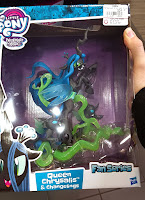 US - Guardians of Harmony Queen Chrysalis Fan Series Figure