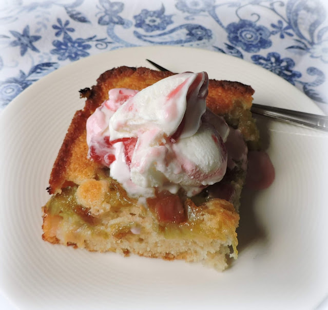 Rhubarb Pudding Cake