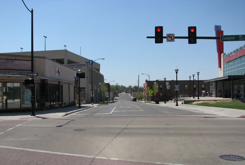 Leaving the Springfield Square traveling west on Route 66