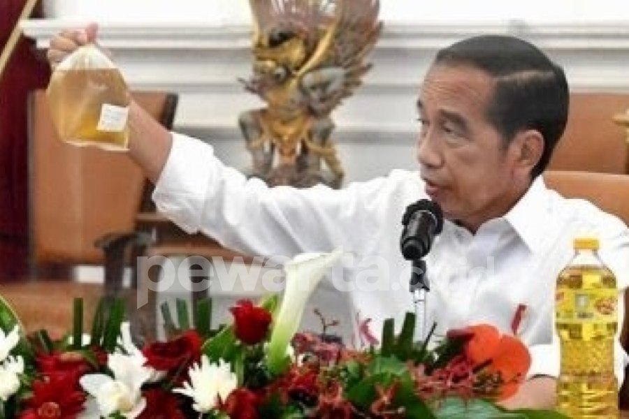 Jokowi Putuskan RI Kembali Ekspor Minyak Goreng Mulai 23 Mei 2022