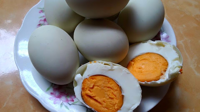  Cara  Paling Praktis Membuat  Telur  Asin  Dijamin Hasilnya Gurih