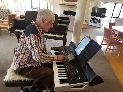 Gordon Sutherland playing his Korg Pa4X