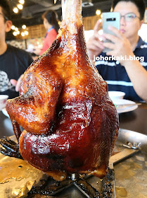 Yalong-Bay-Flaming-Chicken-亚龙湾地道小厨
