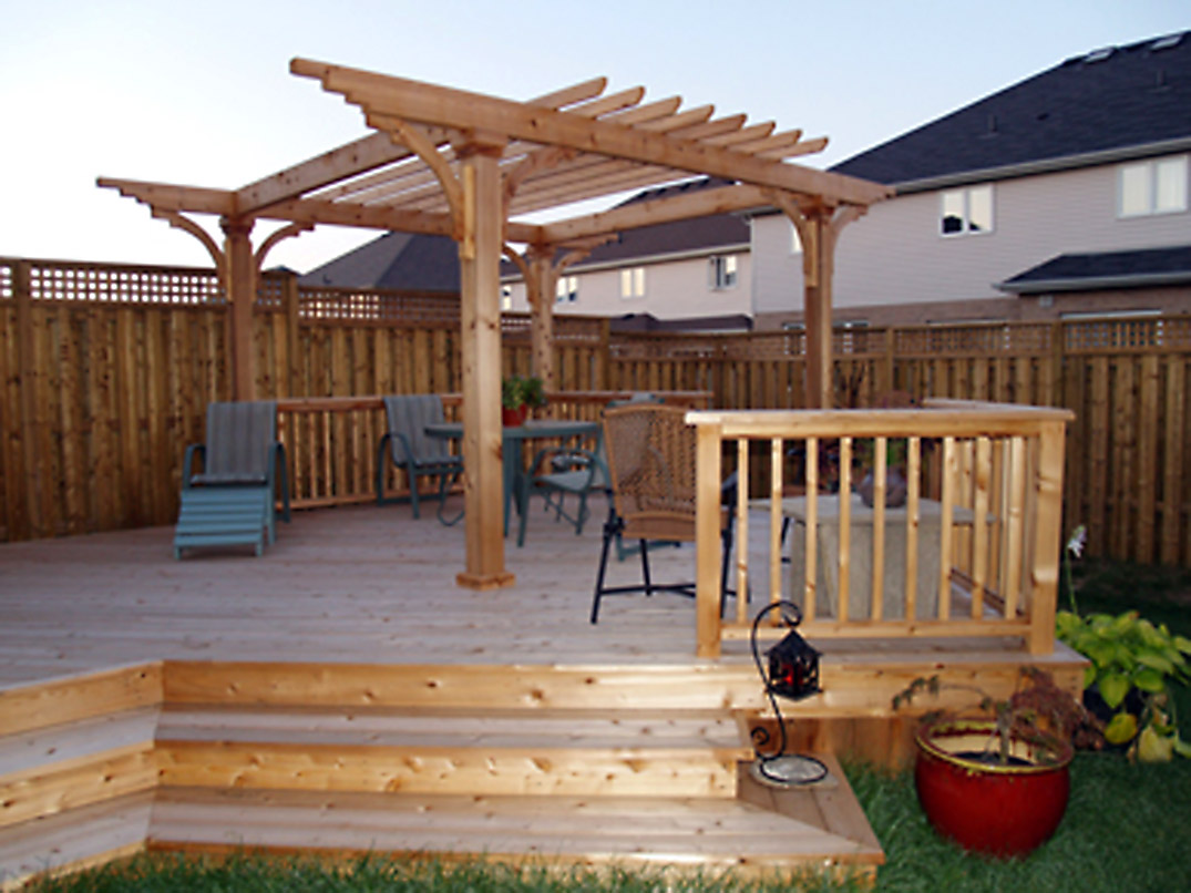 Deck with Pergola