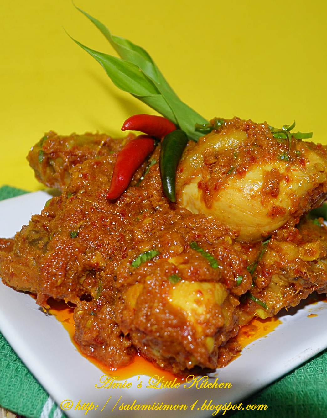 AMIE'S LITTLE KITCHEN: Rendang Ayam Kota Lama : MALAYSIAN 