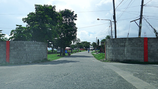 a walled portion in the town of Albuera Leyte going towards the public market area