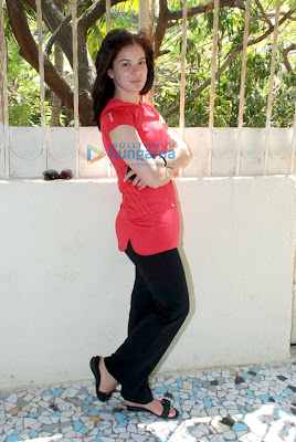 Urvashi Sharma practises for Western India Princess contest picture