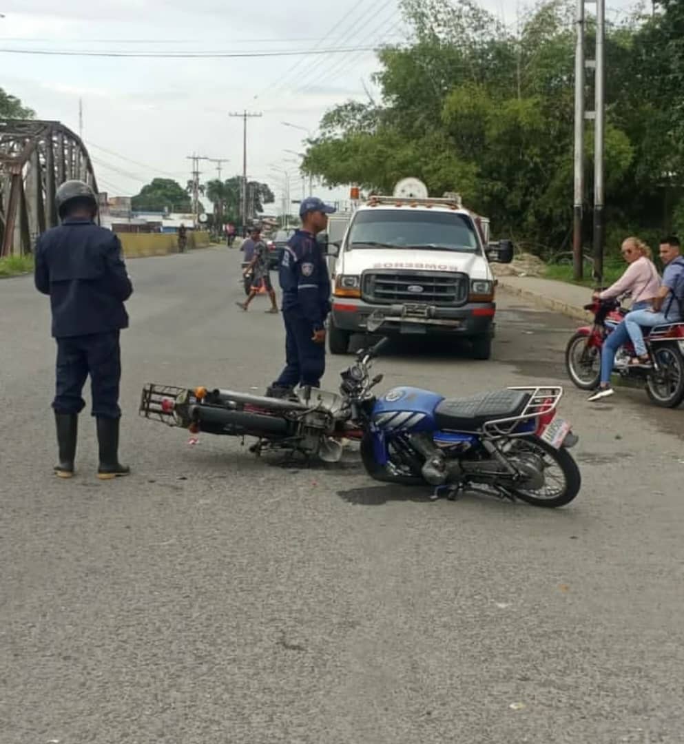 Colisión entre dos motos dejó un muerto y dos heridos en Nueva Bolivia