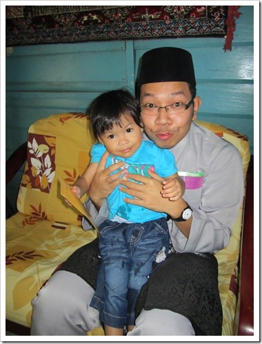 Yana Kama: Salam Aidilfitri 2012-Kekelabuan di pagi raya