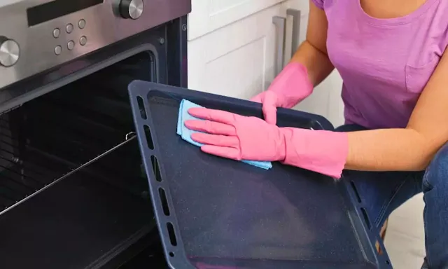 Cleaning Oven Trays Without Baking Soda