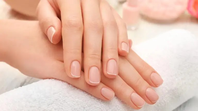 The perfect remedy for split and broken nails in women - the art of manicure