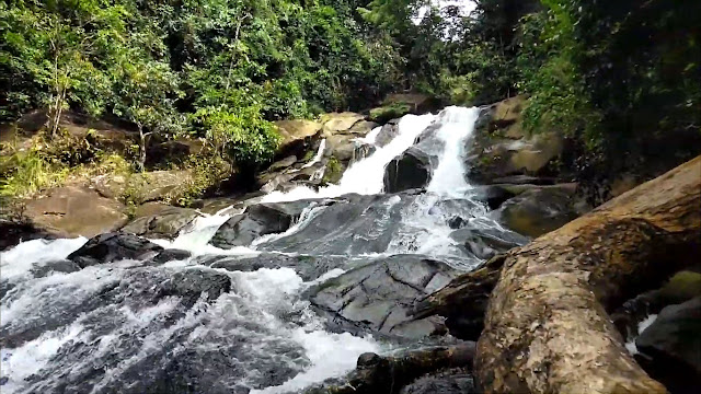 Air Terjun Tigkat Tengai Sekadau