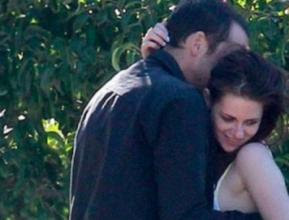 Foto Perselingkuhan Kristen Stewart Dengan Rupert Sanders [ www.BlogApaAja.com ]