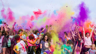 spread colours of happiness this holi,holi pictures