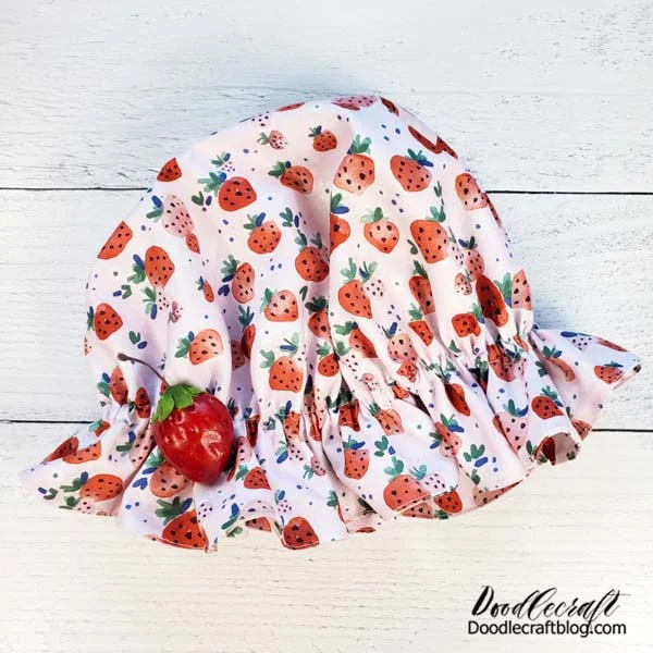 How to Make the Strawberry Shortcake Muffin Hat!  What are these elastic bonnets called? Elastic bucket hats, muffin hats, muffet hats, prairie hats?    Anyway, this hat is perfect for Old Mother Hubbard, Strawberry Shortcake, Little Miss Muffet, Little Bo Peep, any early pre-1900's period production...and more!