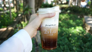 沏茶的邂逅之旅，高ＣＰ值輕盈奶霜系列茶飲，採用法國綠山農場諾曼地鮮奶油－二口旅茶