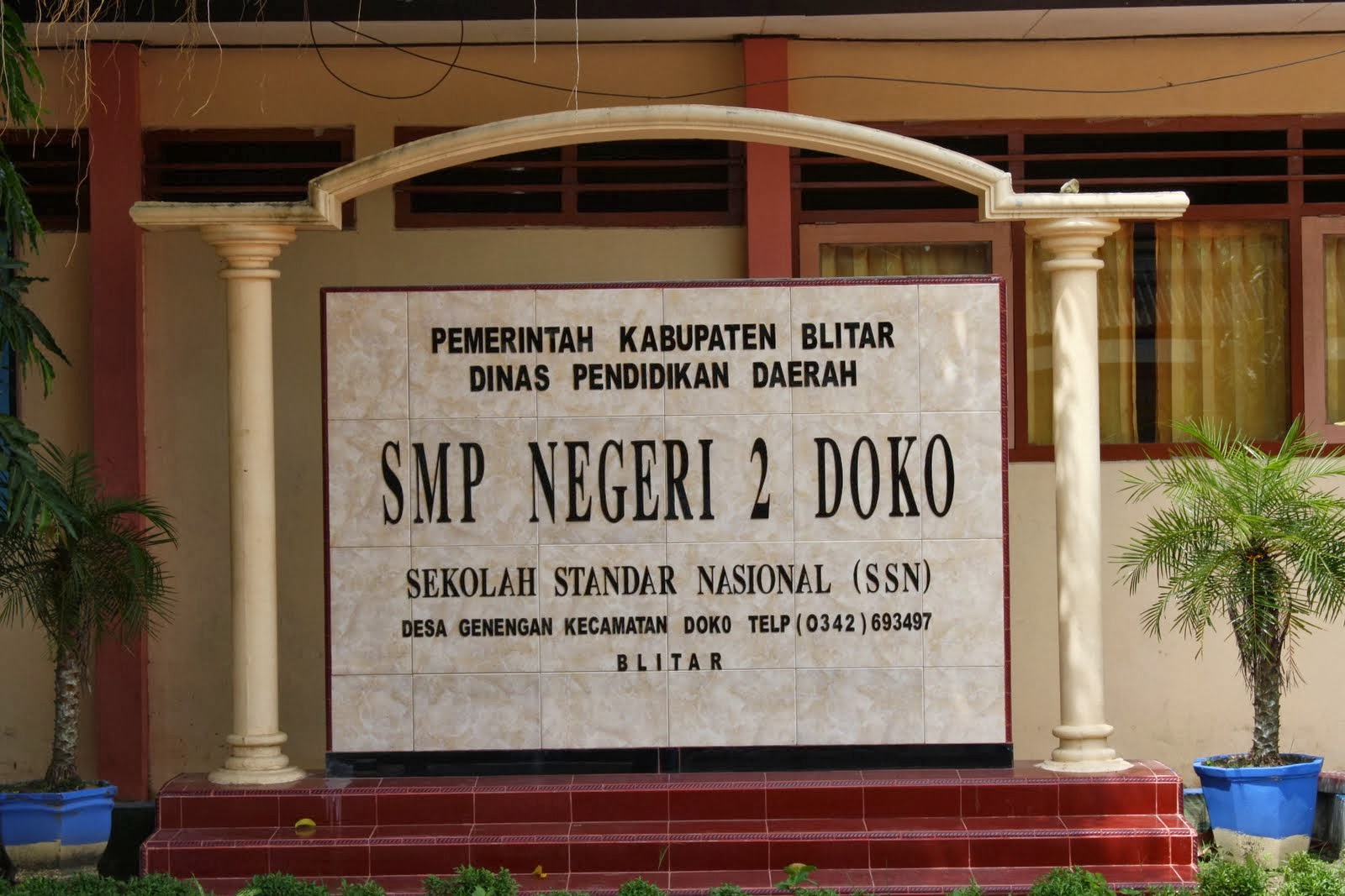 Contoh makala SMPN 2 DOKO NGLENCER TO BALI | WISATA INDONESIA