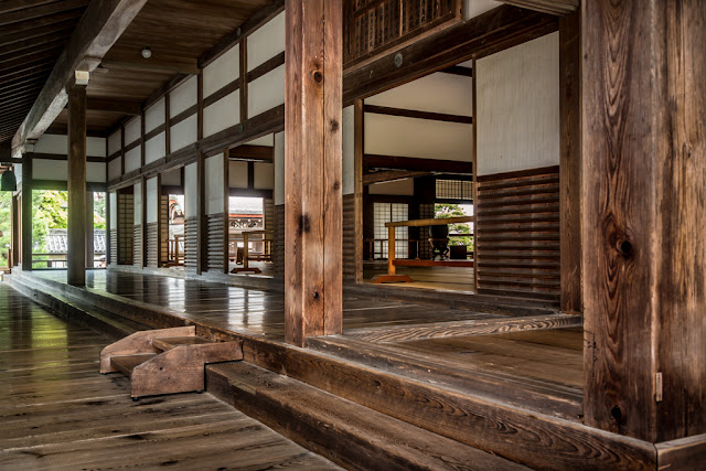 Tenryuji :: Canon EOS5D MkIII | ISO1600 | Canon 24-105@35mm | f/5.6 | 1/40s