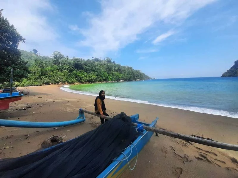 Pantai Wedi Awu Malang Selatan