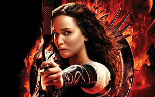 Katniss Jennifer Lawrence Holding Bow Hd Wallpaper