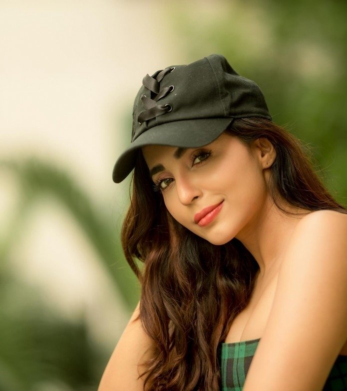 Parvati Nair HD Wallpapers - Free Download