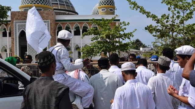 FPI Meradang!! Pengurus Masjid Agung Aceh Tegas Nyatakan Tolak FPI