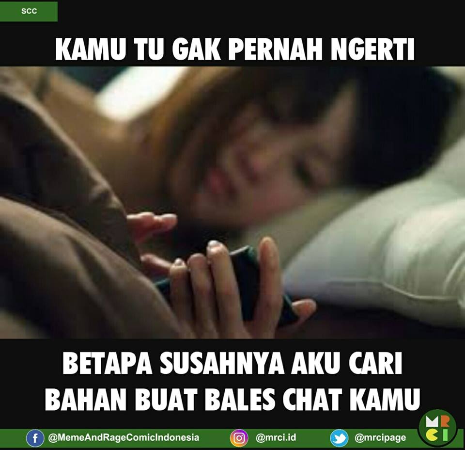 10 Meme Nggak Mudah Chatting Dengan Gebetan Ini Kocak Banget