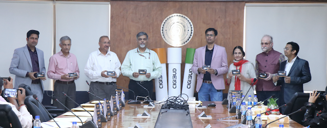 IIT दिल्ली स्टार्टअप नैनोक्लीन ने लॉन्च किया दुनिया का पहला स्मोकिंग सेसेशन फिल्टर – सिगीबड