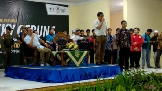 Kehadiran Rocky Gerung Disambut Gema Takbir di Universitas Muhammadiyah Jember