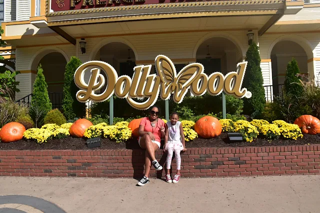 Dollywood Harvest Festival with My Whole Family  via  www.productreviewmom.com