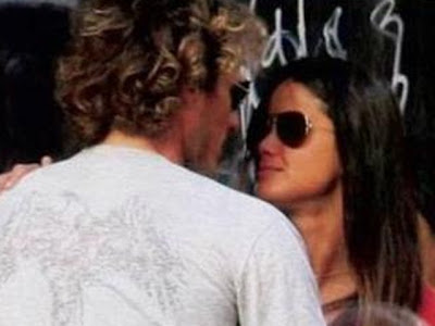 Victoria Saravia Dating With Diego Forlan