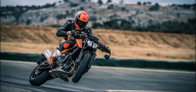 ktm duke 700