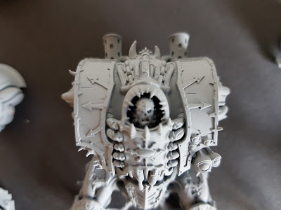 A magnetised chaos helbrute with all weapon options for Thousand Sons, Warhammer 40k