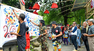 Melukis Bersama di Kanvas Raksasa Tandai Launching SAM