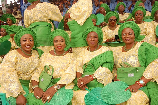 At Ojude Oba 2017 - BOBAGUNTE OBINRIN OMO-OBA AKILE IJEBU  [Photos by Matthew Idowu]