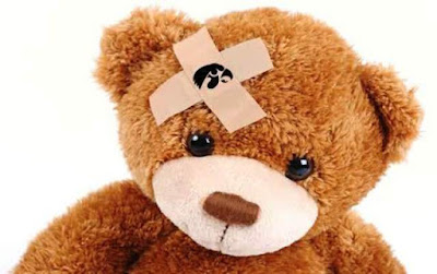 Gambar Lucu Boneka Teddy Bear Lagi Sakit 1007