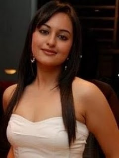 Sonakshi Sinha Hot Wallpapers