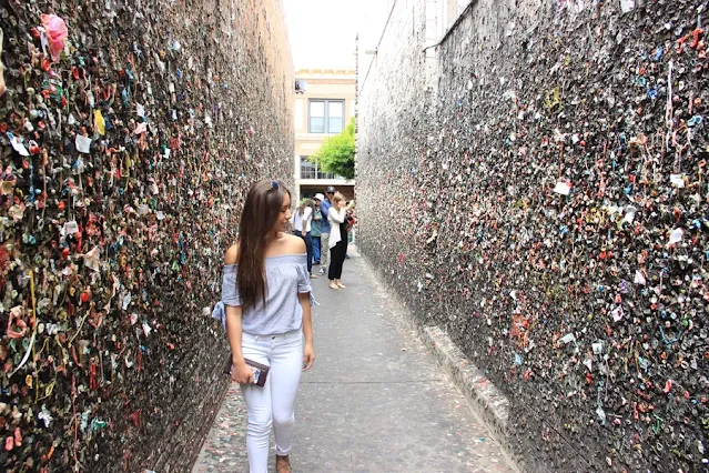 Bubblegum Alley – USA - Curious Facts Explored