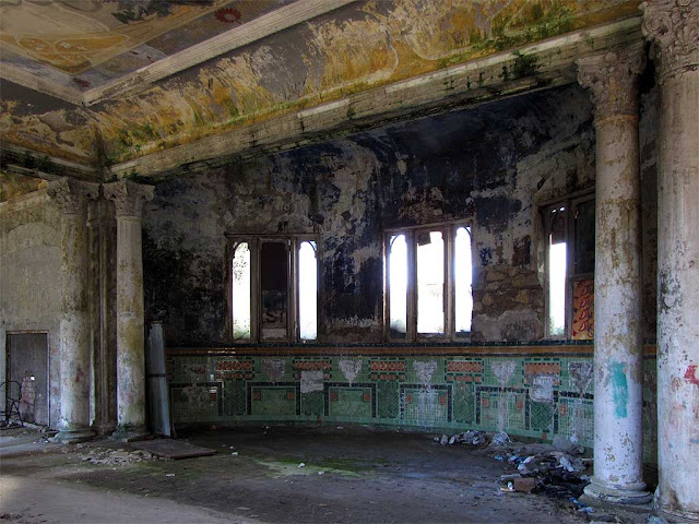 Sala delle cinque acque, Terme del Corallo, Livorno