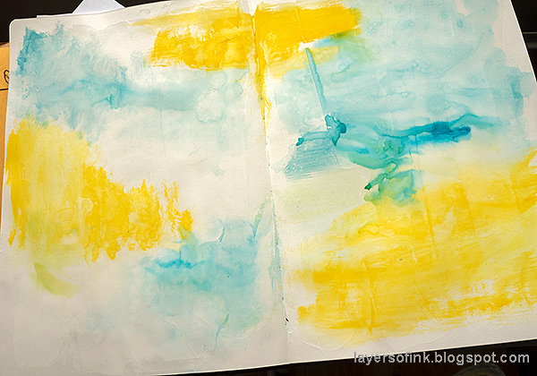 Layers of ink - Mixed Media Art Journaling Tutorial by Anna-Karin Evaldsson. Paint with Distress Paint.