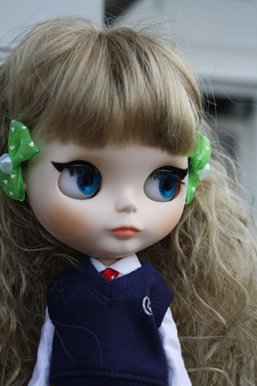 Today fans of Blythe customize her clothes hair and makeup for fun