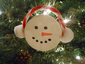 Plastic lid snowman ornament