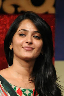 Anushka Shetty Beautiful Smile Close Up Photos