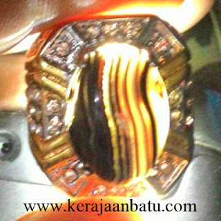 BATU SARDONIX ATAU AKIK LAPIS KODE KB216