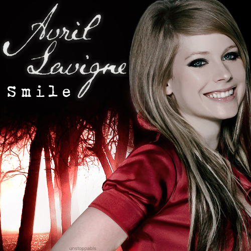 Avril Lavigne smile beautiful