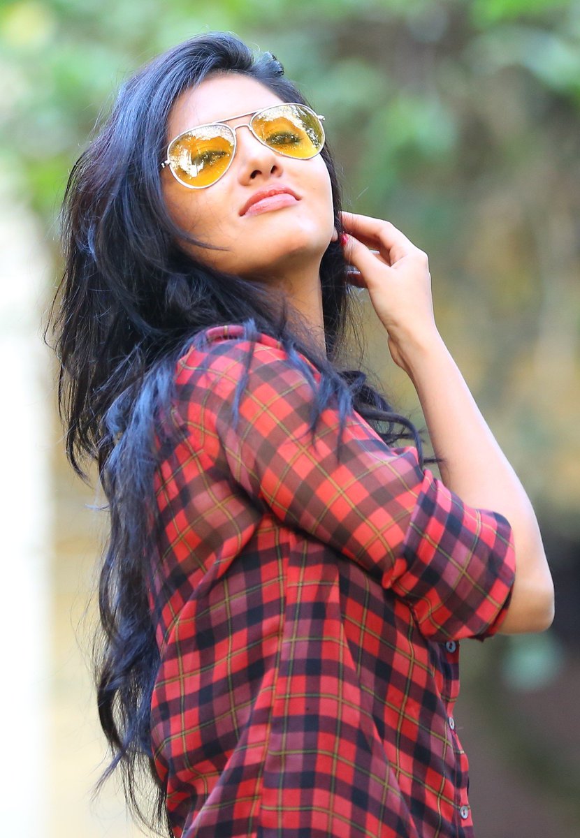 Actress GayathriSuresh Latest HD Images