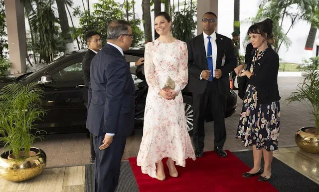 Crown Princess Victoria wore a Meadow romantic orchid silk dress from By Malina. Prime Minister Sheikh Hasina